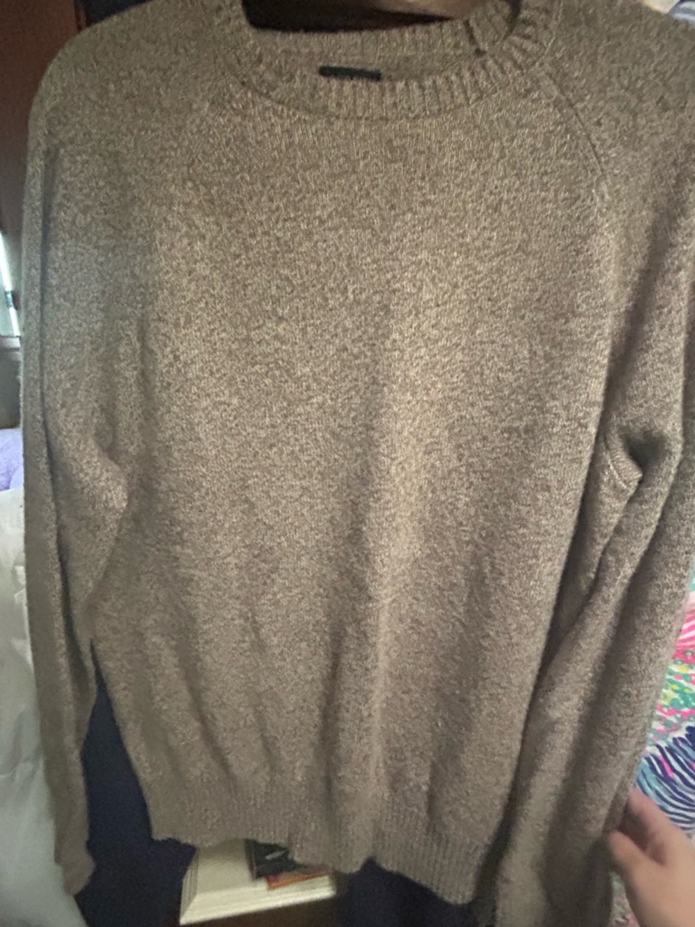 J crew Lambwool
Blend size medium Men's Crewneck Sweater in Taupe